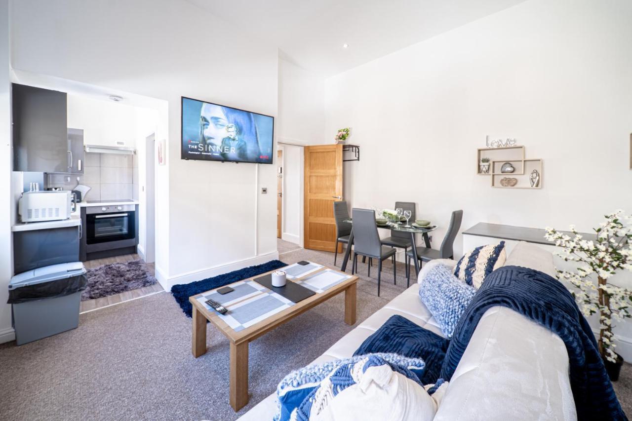 Cozy 1-Bedroom Apartment In The Heart Of Barnsley Town Centre Экстерьер фото