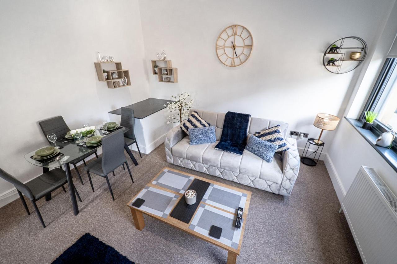 Cozy 1-Bedroom Apartment In The Heart Of Barnsley Town Centre Экстерьер фото